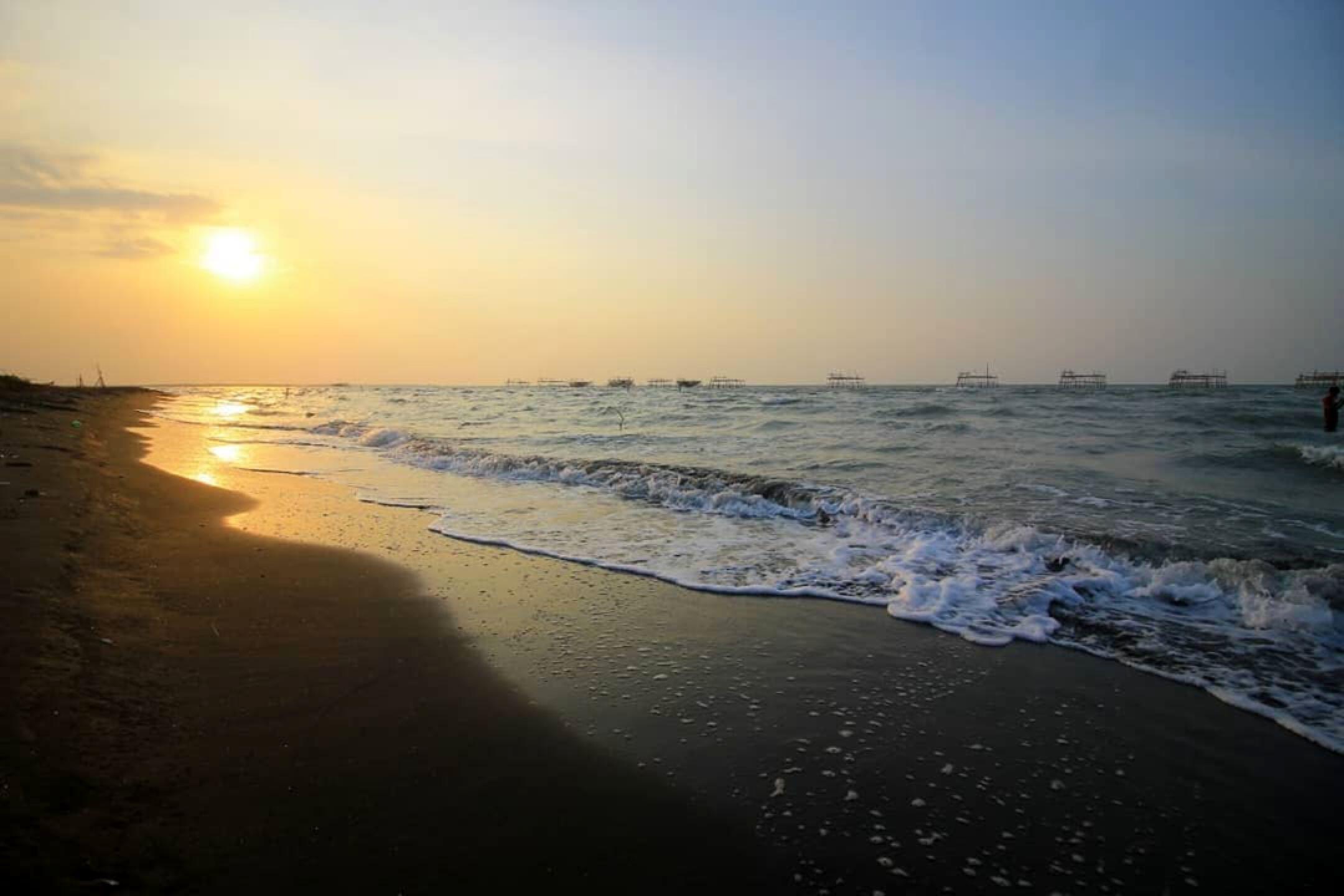 pantai tirang semarang Pantai Tirang Semarang, 5 Tips Liburan Menyenangkan